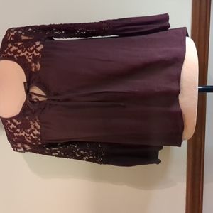 Mudd lace burgundy top, Women's Small